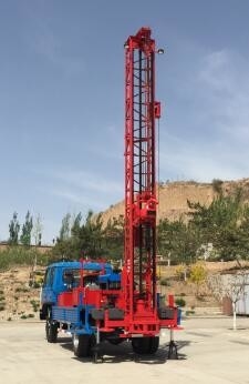 دستگاه حفاری گمانه کامیون فشرده CE 100 متر 150 متر 200 متر 300 متر 400 متر