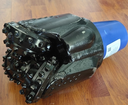 Iadc Code Series 200mm Tricone Rock Bit Iadc 437 برای چاه آب