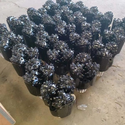 استخراج چاه حفاری Tricone Rock Bit 200mm Iadc 545 عملکرد بالا