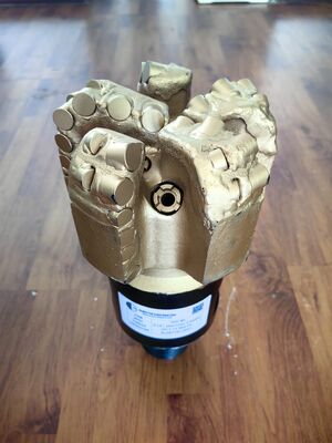 8 1/2 Inch 5 Blades PDC Drill Bit for Water Well Drilling with API REG Thread