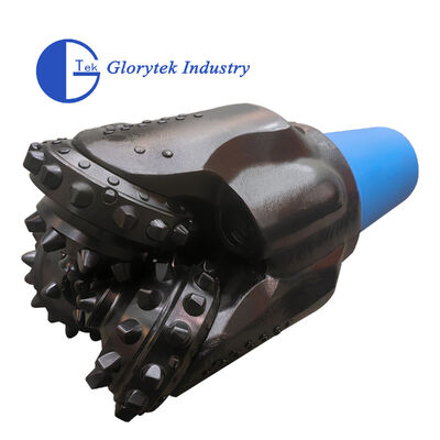 مته سه‌کله غلتکی 6 1/8 اینچ IADC 517 برای چاه آب، معدن و میادین نفتی